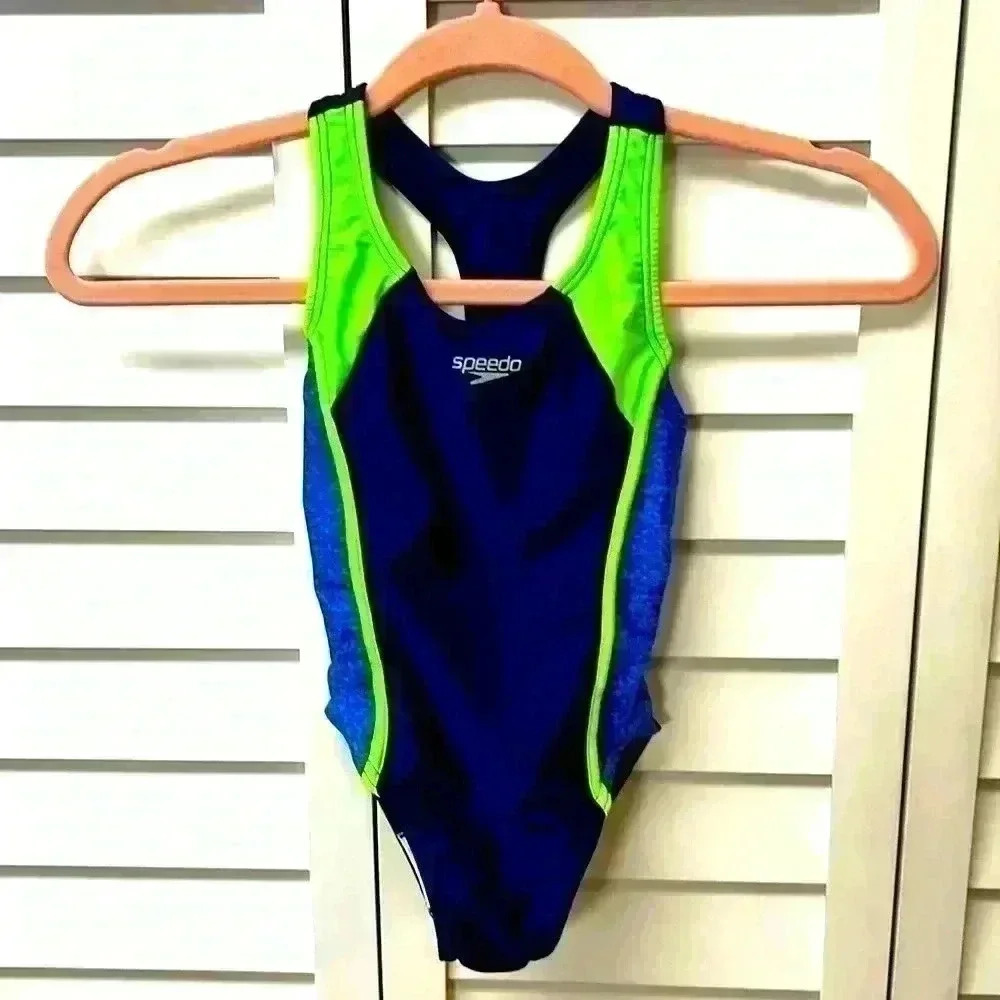 Speedo Big Girls’ Solid Infinity Splice One Piece Swimsuit Size XS
